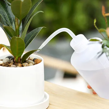 250/500 ml Squeeze Zavlažovacie Zariadenie Semi-transparentné Plastové Zalievanie Fľaša Kvet Umývanie Fliaš Záhradné Rastliny Zavlažovanie Nástroj