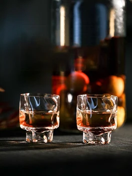 Nepravidelný Tvar Whisky Sklo Pohár Priehľadný Tvorivé Slivka Záujme Nastaviť Japonský Bullet Poháre Rhum Pivo Crystal Malých Pohárov Na Víno